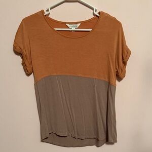 Charming Charlie Orange and Tan Short Sleeve Tee